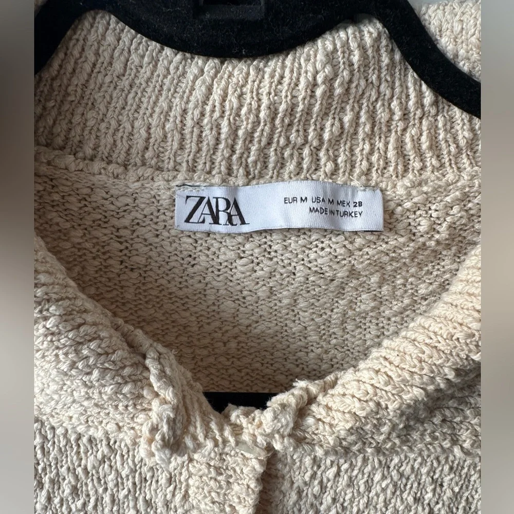 Short Sleeve Boucle Cardigan with Curved Hem - Picture 5 of 10